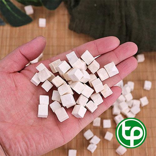 Bạch phục linh cắt khúc