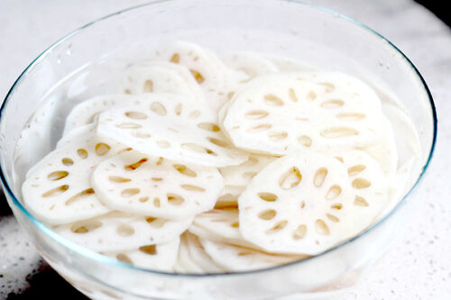 Sơ chế củ sen