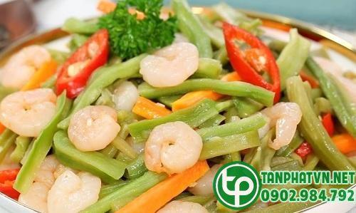 Gỏi rau tiến vua tôm thịt