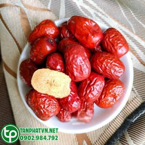 táo đỏ khô