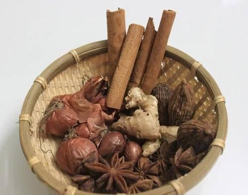 thảo quả làm gia vị trong các món ăn thảo quả làm gia vị trong các món ăn