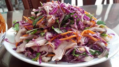 Trộn gỏi tai heo bắp cải thơm ngon Trộn gỏi tai heo bắp cải thơm ngon