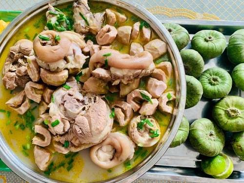 Chân giò hầm quả vả Chân giò hầm quả vả