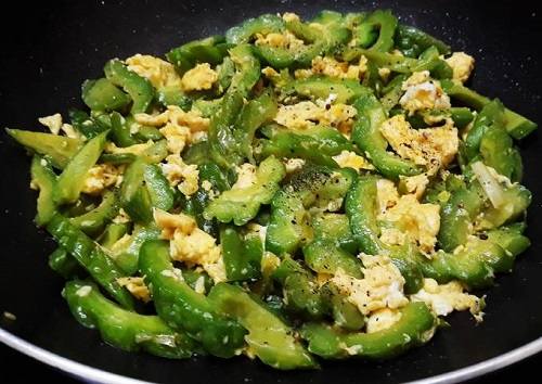 Cách nấu khổ qua xào trứng ngon miệng? Cách nấu khổ qua xào trứng ngon miệng?