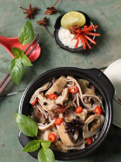 Món dạ dày hầm hoa hồi Món dạ dày hầm hoa hồi