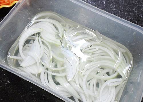Hành tây ngâm giấm Hành tây ngâm giấm