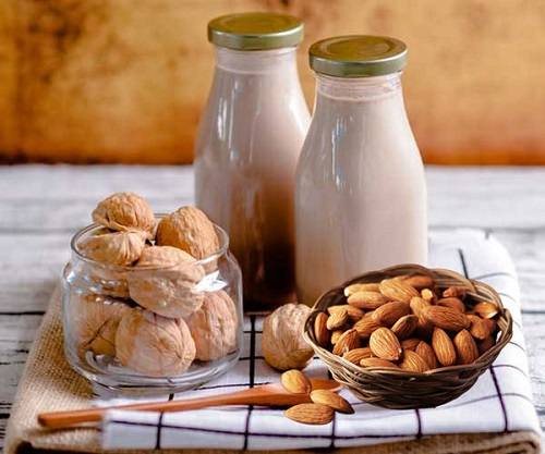 Sữa hạnh nhân óc chó Sữa hạnh nhân óc chó