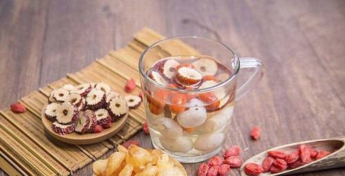 Trà táo đỏ long nhãn Trà táo đỏ long nhãn
