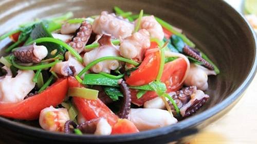 Bạch tuộc xào chua ngọt Bạch tuộc xào chua ngọt