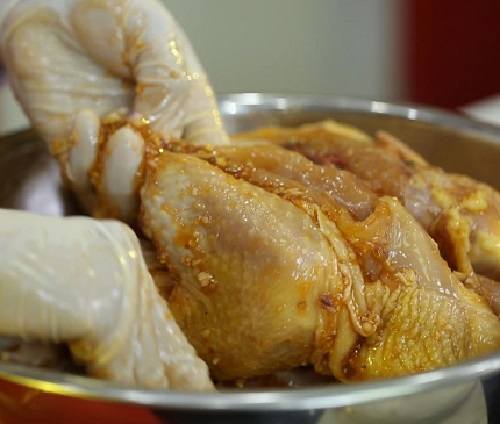 Cách làm gà ta hấp mắm nhỉ đúng cách, chuẩn vị nhà hàng? Cách làm gà ta hấp mắm nhỉ đúng cách, chuẩn vị nhà hàng?