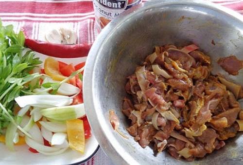 Cách nấu sốt vang dê thơm ngon?