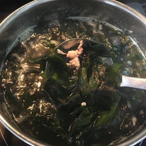 Cách nấu canh tôm rong biển dễ dàng tại nhà? Cách nấu canh tôm rong biển dễ dàng tại nhà?