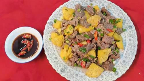 Thịt bò xào dứa