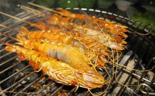 Cách làm tôm nướng muối ớt thơm ngon, đậm đà tại nhà?