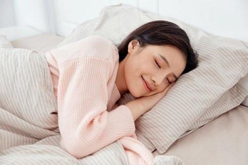 Trà túi lọc ngải cứu tại TP.HCM giúp ngủ ngon