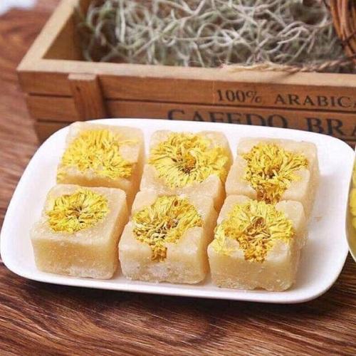 Trà hoa cúc đường phèn ở HCM