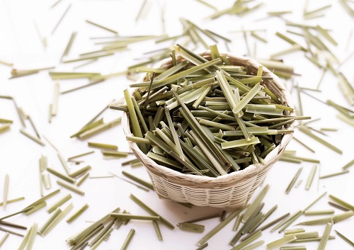 Mua lá sả khô giá rẻ tại HCM ở đâu ?