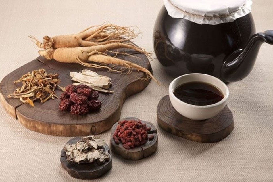 Cách uống thiên niên kiện tránh mất ngủ