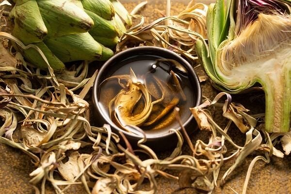 Dùng trà hoa atiso cho người cao huyết áp