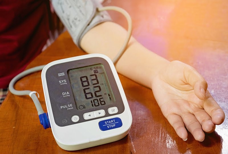 Người có huyết áp thấp không dùng trà bạc hà