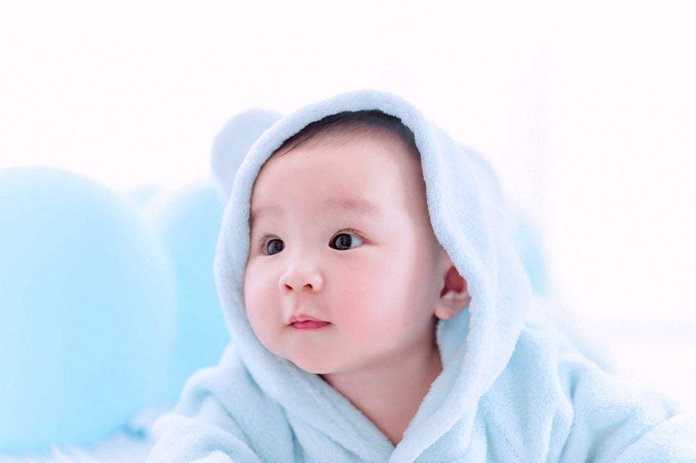 Trẻ em thường xuyên bị nổi mụn, nóng trong