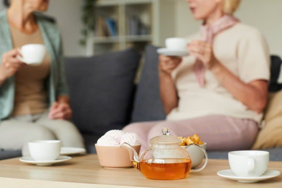 Dùng trà lá nam cho người cao tuổi được không ?