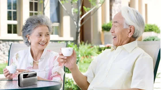 Người cao tuổi thường gặp vấn đề gì ?
