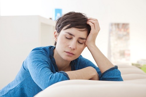 Tác dụng phụ của trà an xoa gây mệt mỏi