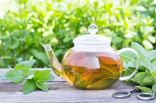 Lưu ý khi dùng trà bạc hà cho người bệnh tim