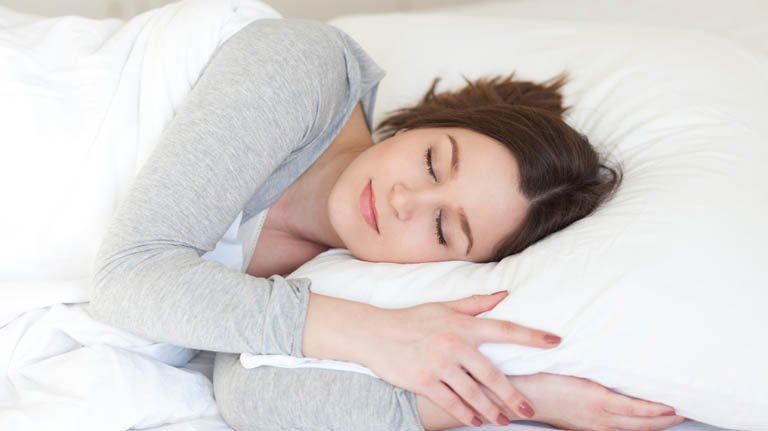 Uống trà bạc hà giúp ngủ ngon mỗi tối