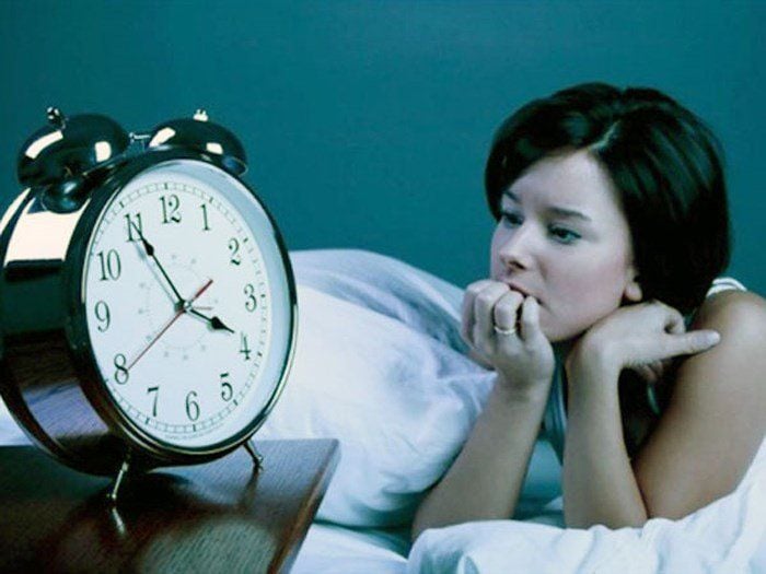 Uống trà lá nam có gây mất ngủ không ?