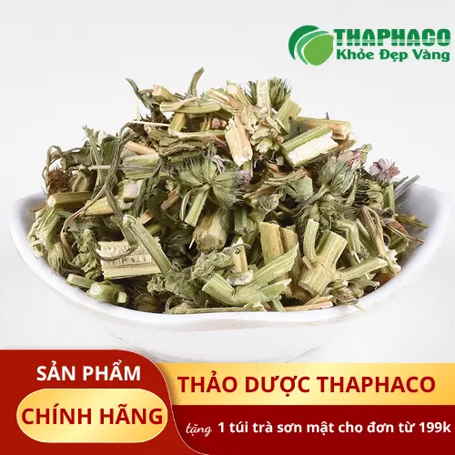 Hình ảnh ly trà ích mẫu sấy khô màu vàng nâu đẹp mắt
