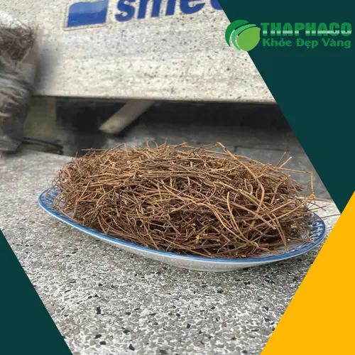 Hình ảnh hạt dây tơ hồng khô, đã được làm sạch và đóng gói