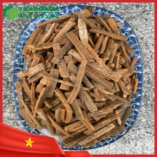 Hậu phác sấy khô đóng gói cẩn thận sẵn sàng đến tay khách hàng của Thảo Dược Tấn Phát
