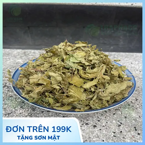 Ly trà bạc hà nóng ấm