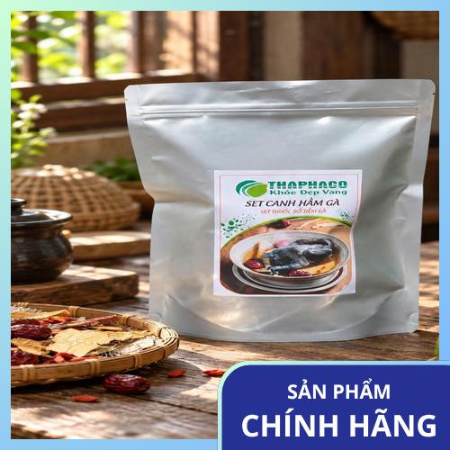 Sơ chế các vị thảo mộc trong set canh hầm gà